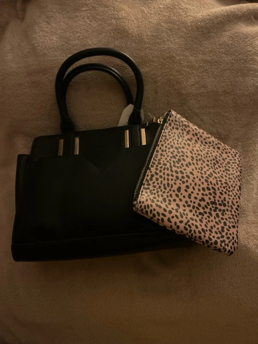 N/A stylish black
